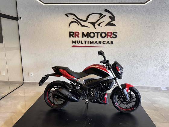 BAJAJ DOMINAR 250 